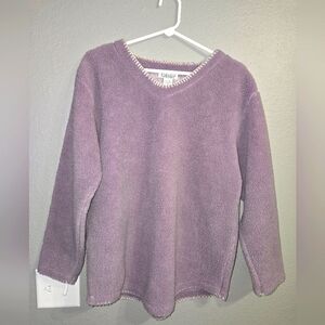 FINAL PRICE! $10 Vintage Gallagher Lavender Fuzzy V-Neck Women's Sweater